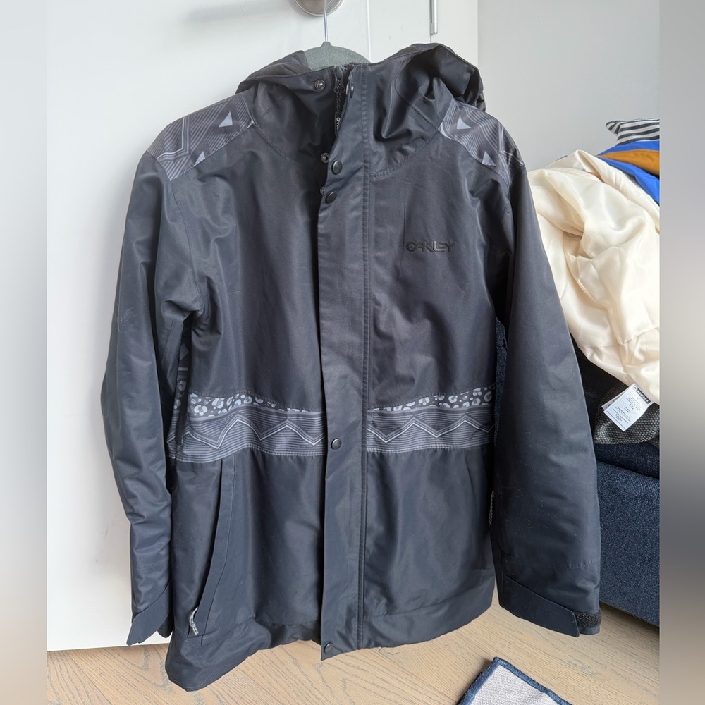 Oakley Women’s Black Ski Jacket